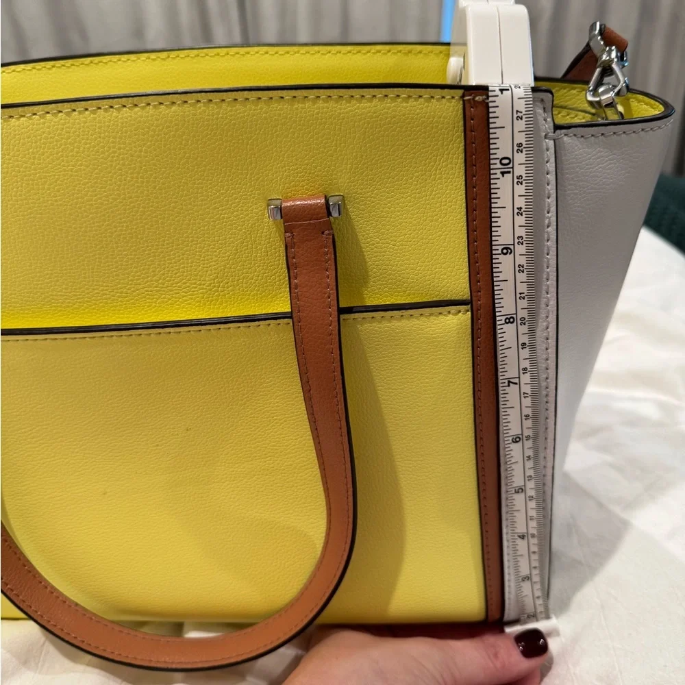 Kate Spade Large Leather Tote- Convertible to Crossbody - Picture 5 of 5